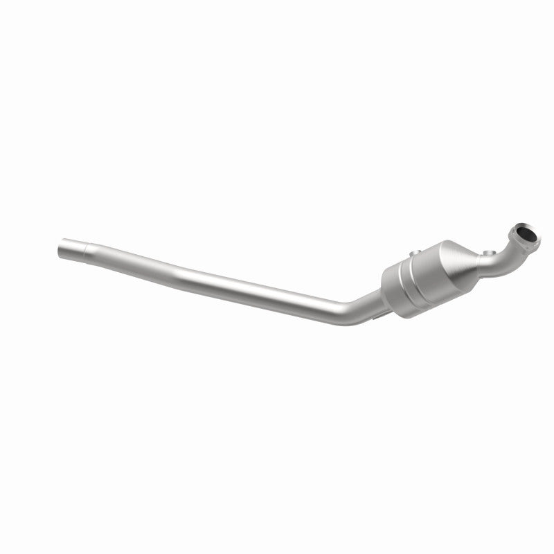 MagnaFlow Direct Fit Catalytic Converter 2006-2011 R350 3.5 L Underbody