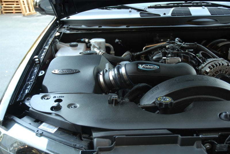 Volant 05-08 Chevrolet Trailblazer / GMC Envoy 5.3L V8 Pro5 Closed Box Air Intake System
