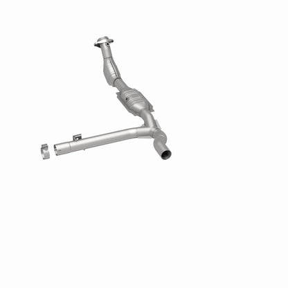 MagnaFlow Direct Fit Catalytic Converter 99-00 Ford F-150 4.6L