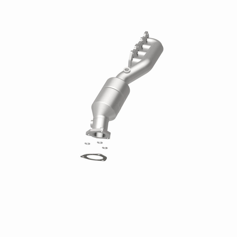 MagnaFlow Direct Fit Catalytic Converter 02-04 VW Passat 4.0L