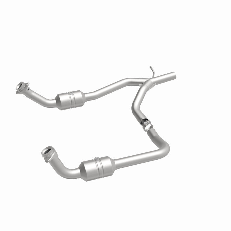 MagnaFlow Direct Fit Catalytic Converter 2009-2014 E-150 4.6 L Underbody