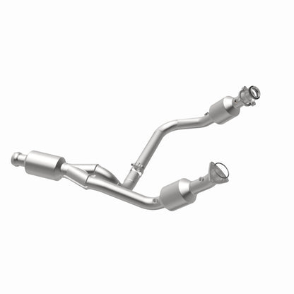 MagnaFlow 14-15 Chevrolet Silverado 1500 5.3L Direct-Fit Catalytic Converter