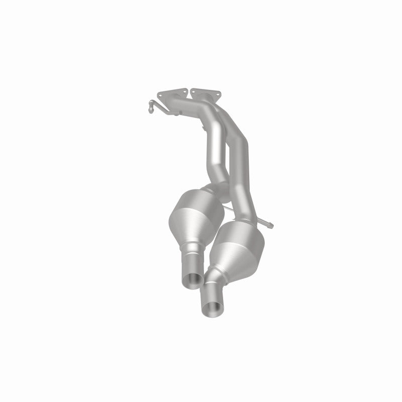 MagnaFlow Direct Fit Catalytic Converter 07 VW Touareg 3.6L Rear