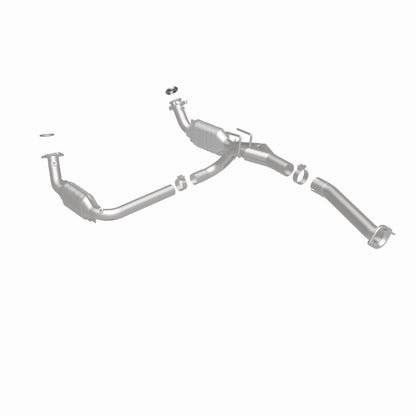MagnaFlow Direct Fit Catalytic Converter Chevy Express 4.3L/5.4L