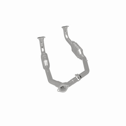 MagnaFlow Direct Fit Catalytic Converter OEM 2003 Land Rover Discovery Underbody