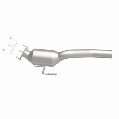MagnaFlow Direct Fit Catalytic Converter 04-06 Porsche Cayenne 3.2L