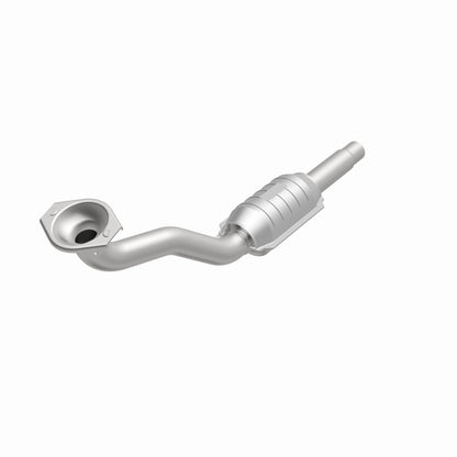 MagnaFlow Direct Fit Catalytic Converter VW 33.5X5X4 2/1.75