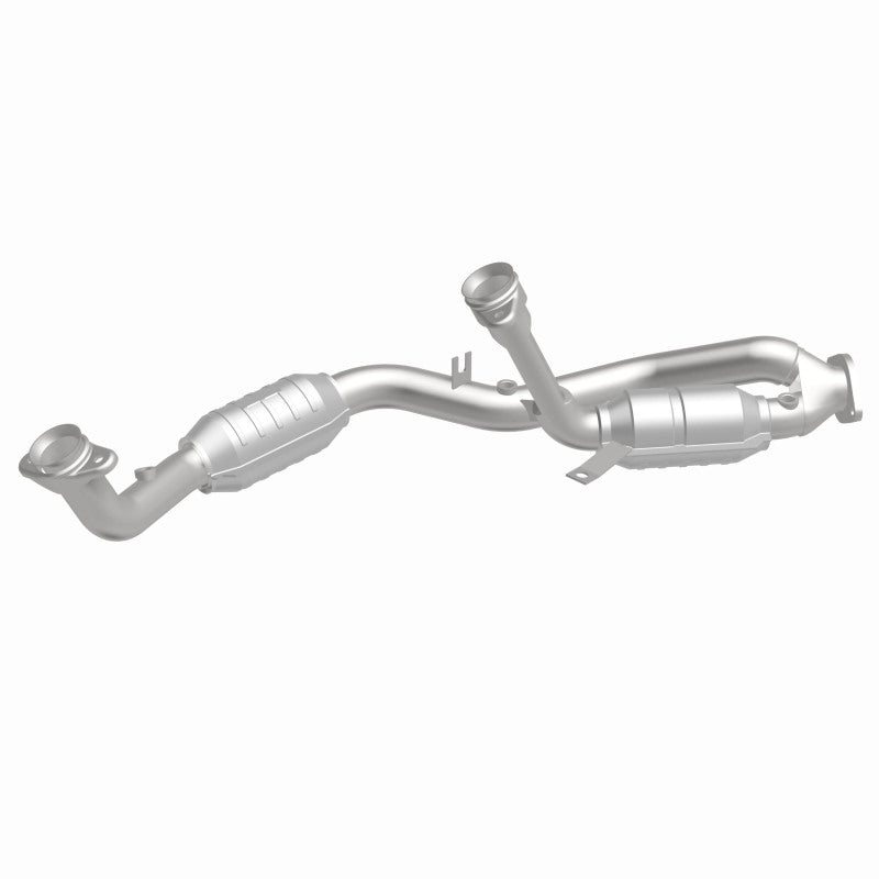MagnaFlow Direct Fit Catalytic Converter 96-99 Taurus 3.4L Front C