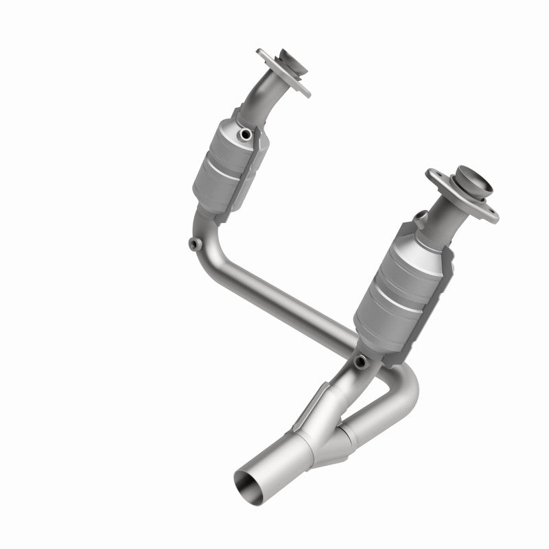 MagnaFlow Direct Fit Catalytic Converter 04 Dodge Durango 3.7L/4.7L