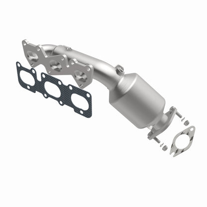 MagnaFlow Direct Fit Catalytic Converter 11-14 Hyundai Genesis V6-3.8L